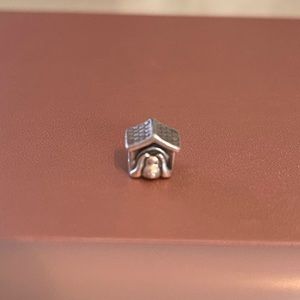 Doghouse Pandora Charm (Retired)
